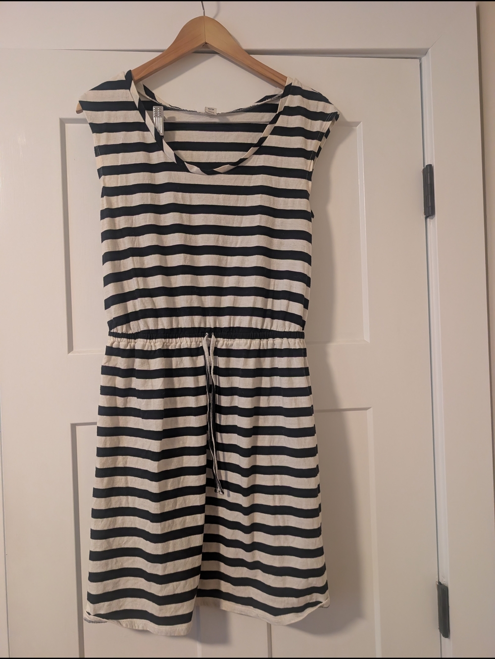 Old Navy Black White Striped Drawstring Waist Knit Dress Women's Medium